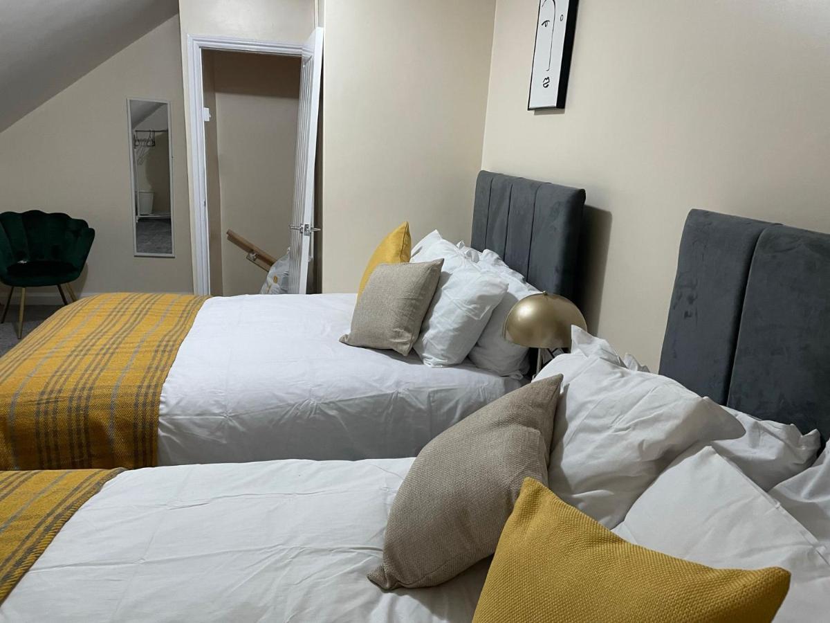 Apartment St House - Sleeps 8! Leeds (West Yorkshire)