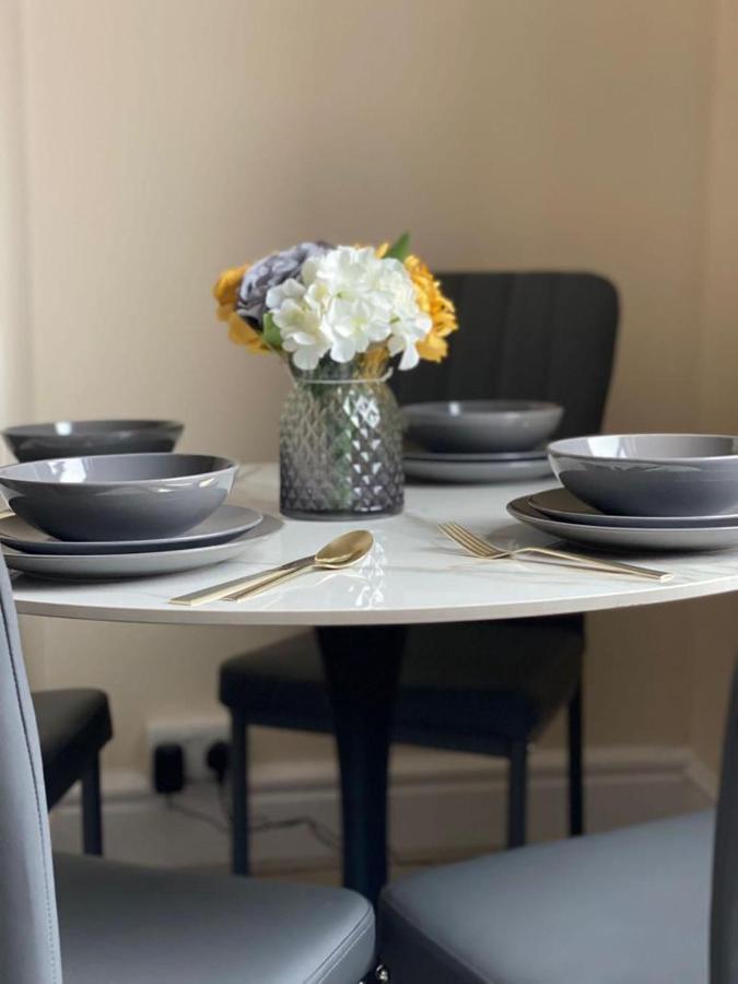 St House - Sleeps 8! Apartment